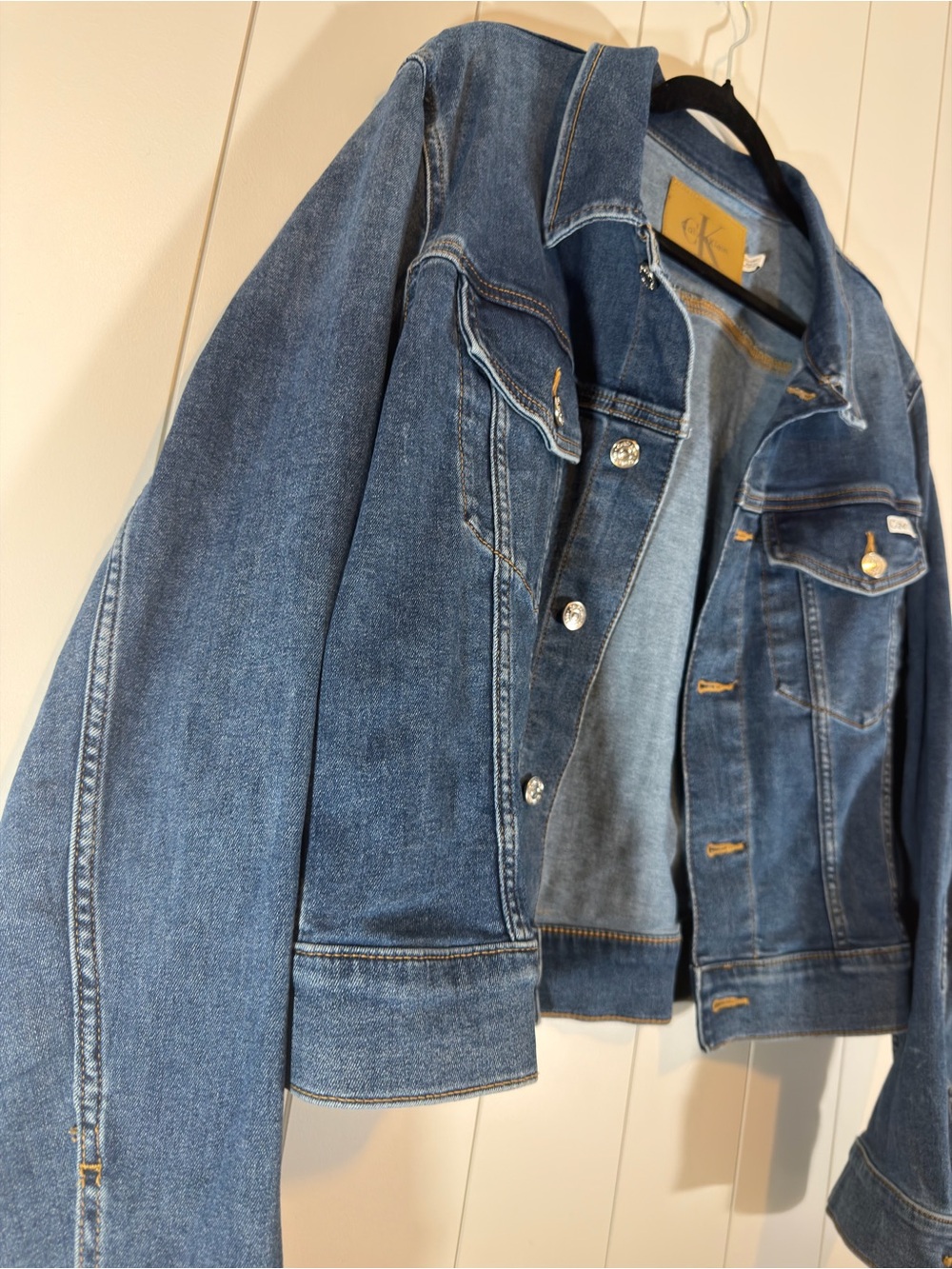 Calvin Klein Medium Blue Denim Trucker Jacket - Size XL - Picture 2 of 7